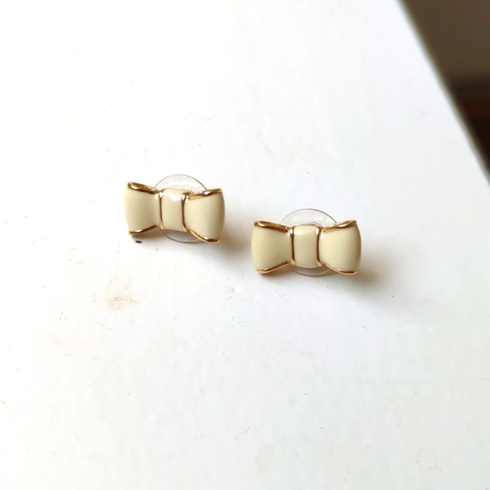 Kate Spade Take a Bow earrings
